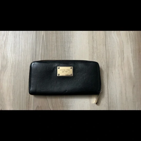 Michael Kors Black Leather Wallet - Picture 2 of 12